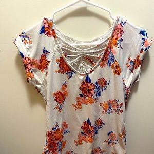 Juniors  floral shirt